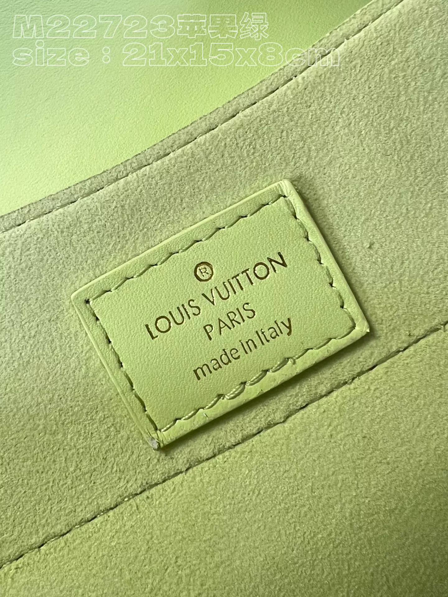LV Hide and Seek Epi Green Handbag - ReplicaBags.is - Image 10