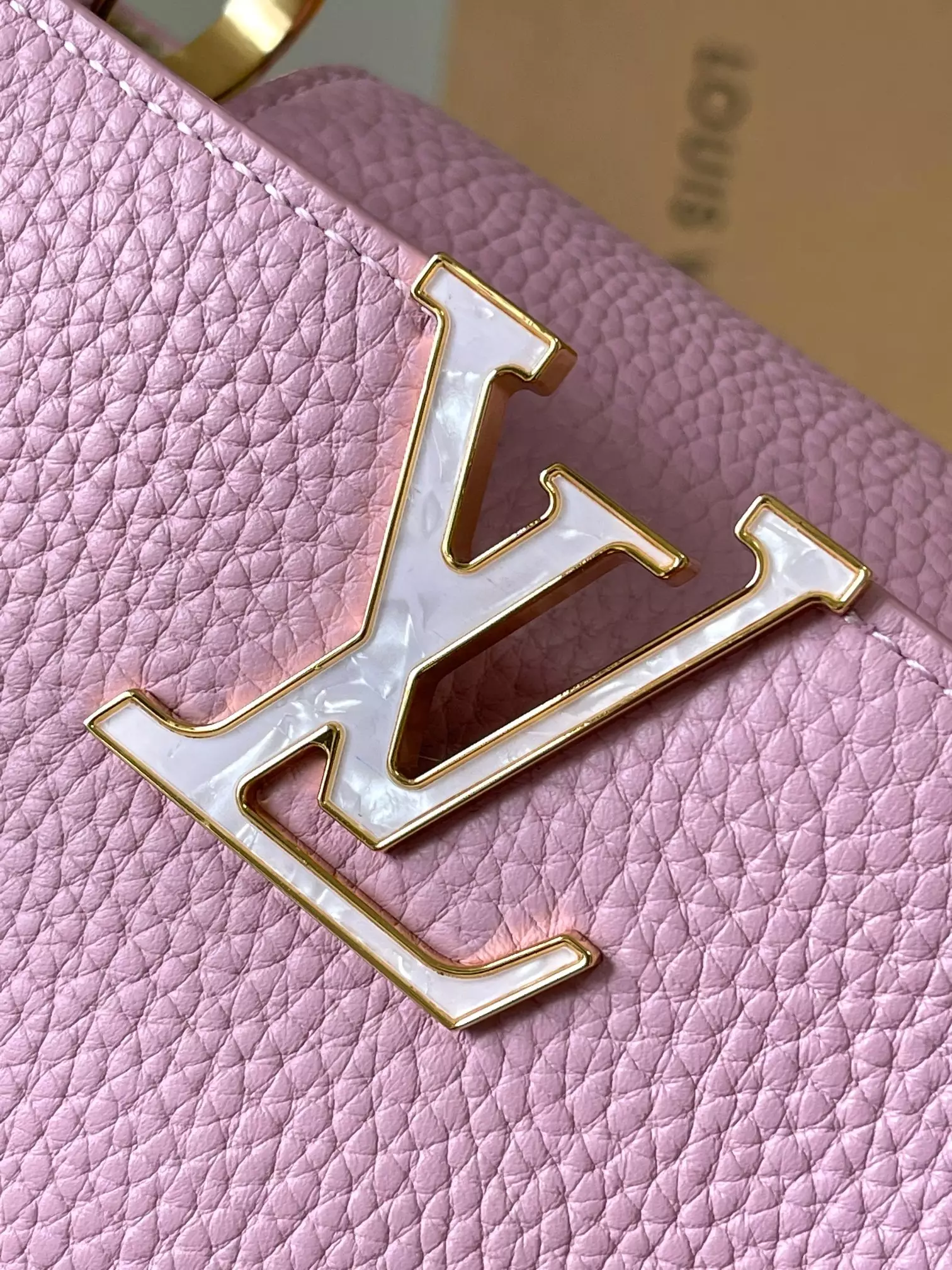 LV Capucines BB Capushell in Light Pink - Repbags.is - Image 9