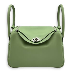 Lindy 26 Vert Criquet in Evercolor, Palladium hardware