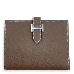 Bearn Compact Etoupe Wallet in Epsom, Palladium hardware