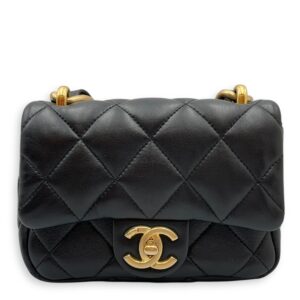 Flap Mini Black Shoulder Bag in Lambskin, Gold hardware