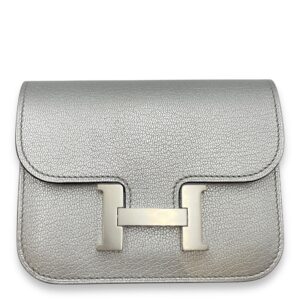 Constance Slim Argent Wallet in Chevre Chamkila, Palladium hardware