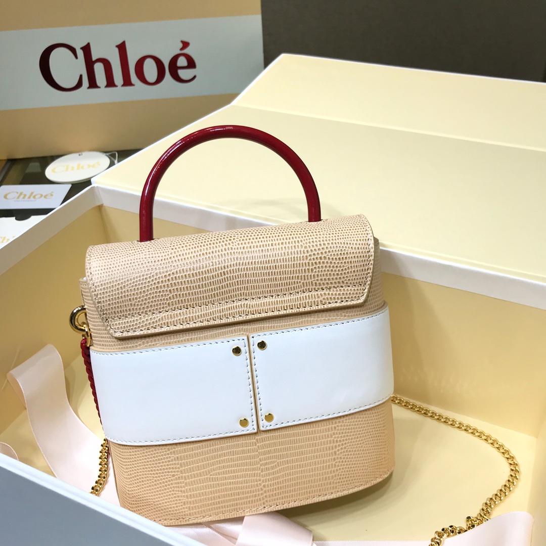 Chloé Small Aby Lock Bag - ReplicaBags.is - Image 4