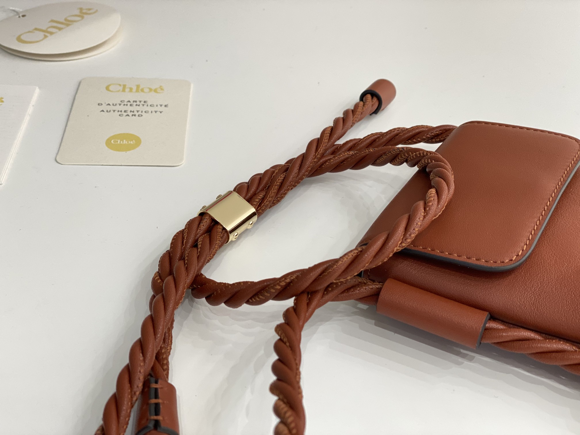 Chloé Key Phone Pouch in Brown - Replicabags.is - Image 6