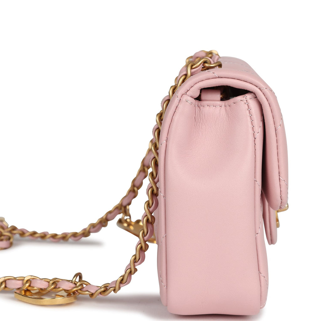 Pre-owned Chanel Mini Rectangular Flap Bag with Heart Chain Pink Lambskin Antique Gold Hardware - Image 4