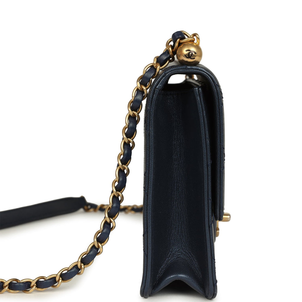 Pre-owned Chanel Small Chic Pearls Flap Bag Navy Calfskin Antique Gold Hardware - Image 4