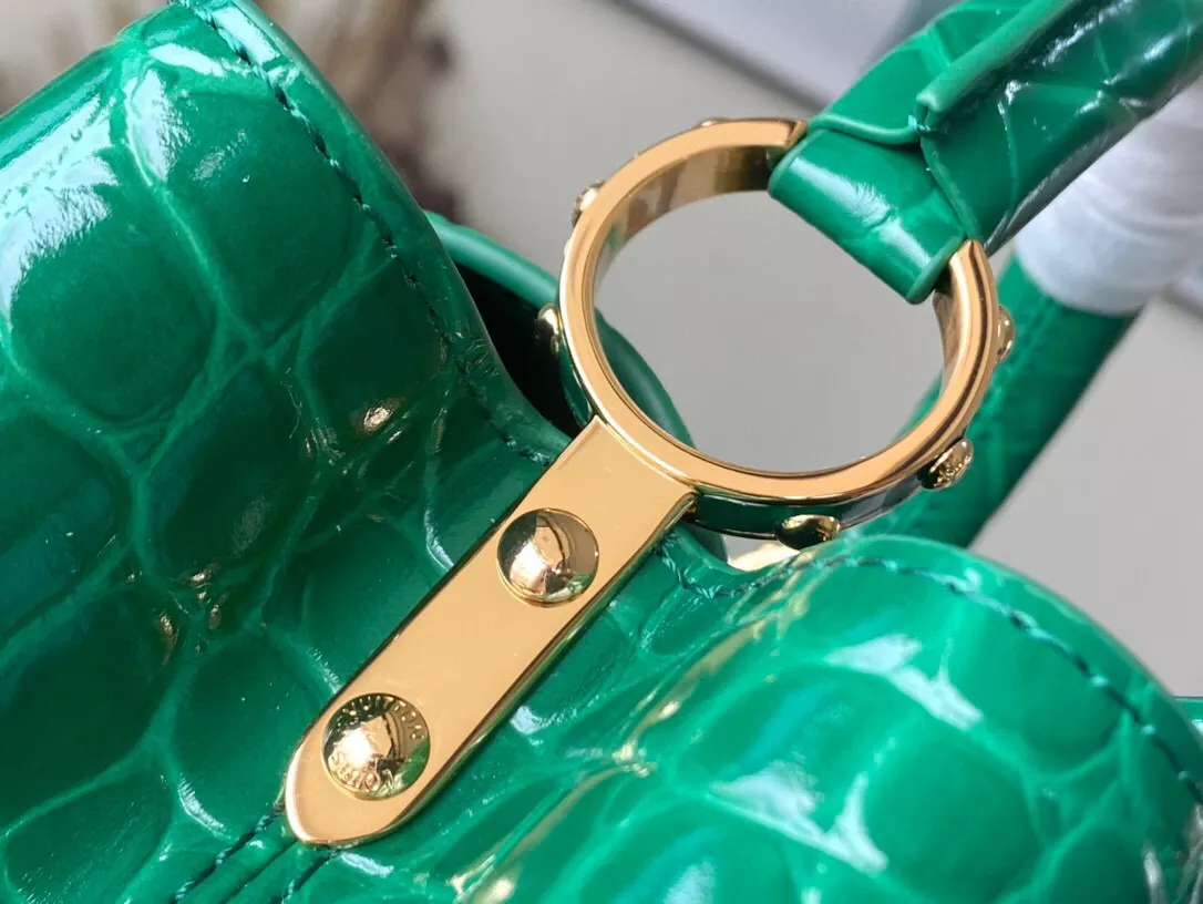 Capucines BB Crocodilien Brillant Bag - Image 10