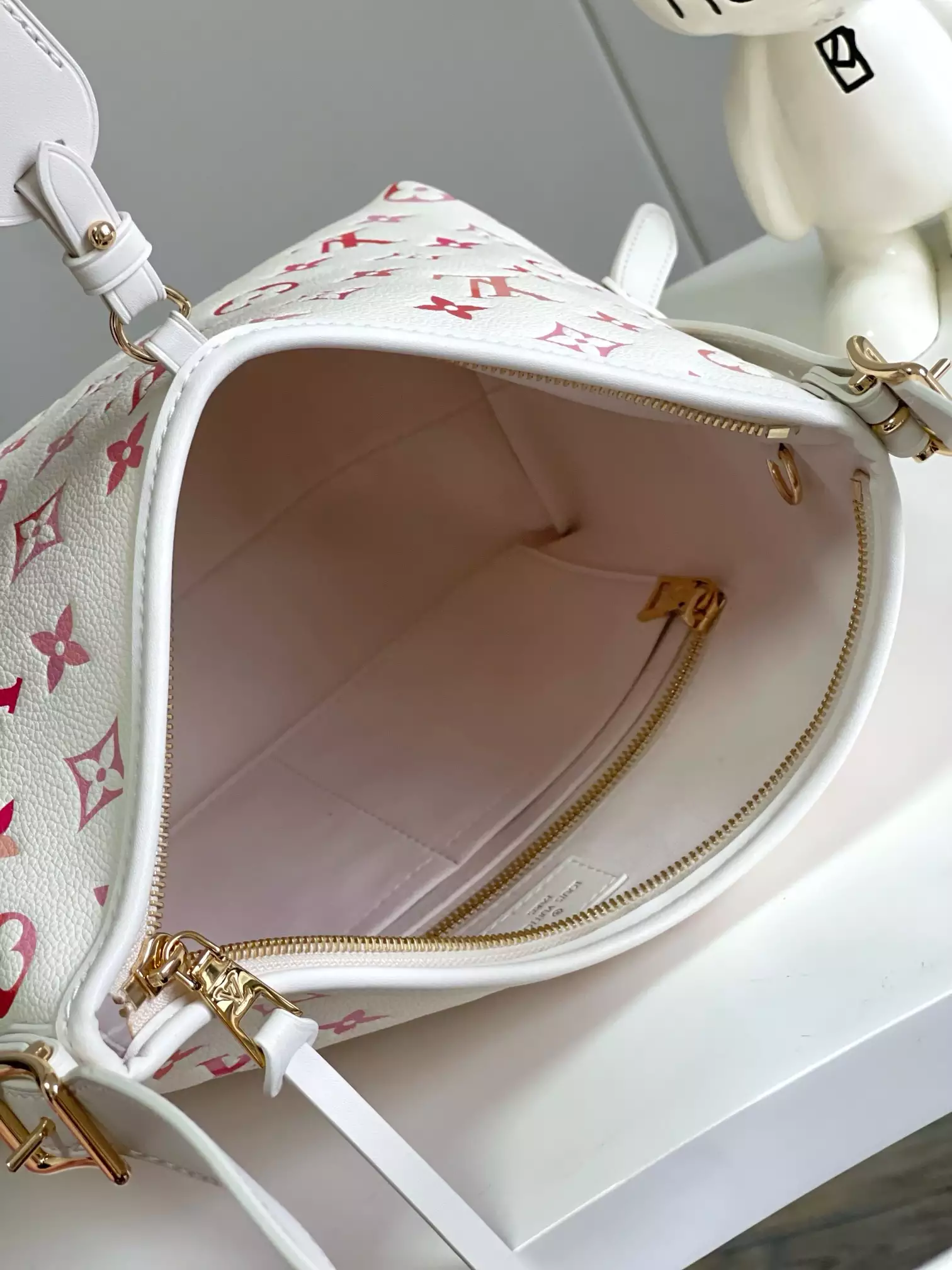 CarryAll PM Sunrise Aquarelle Monogram Empreinte - Repbags.ru - Image 9