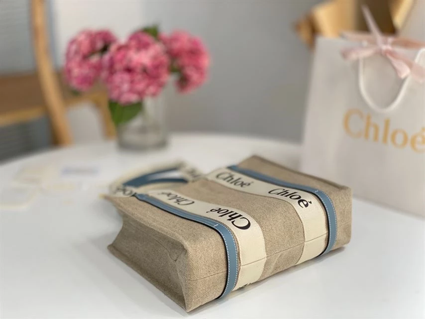 Chloé Medium Woody Tote Bag - MB008 - Image 7