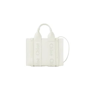 Chloé Mini Woody Tote Bag Smooth Calfskin With Chloé Logo - MB031