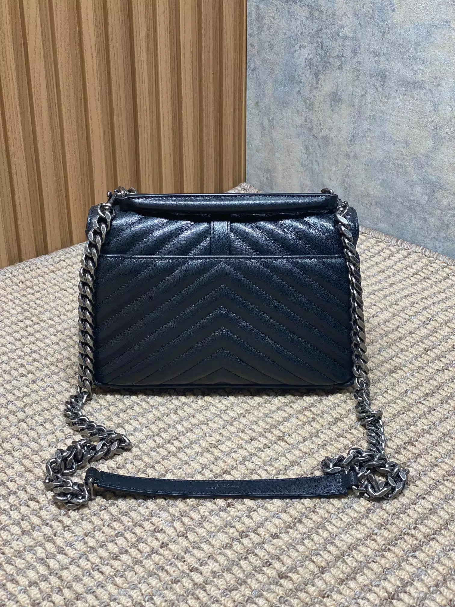 College Medium in Quilted Leather - Repbags.ru - Image 10