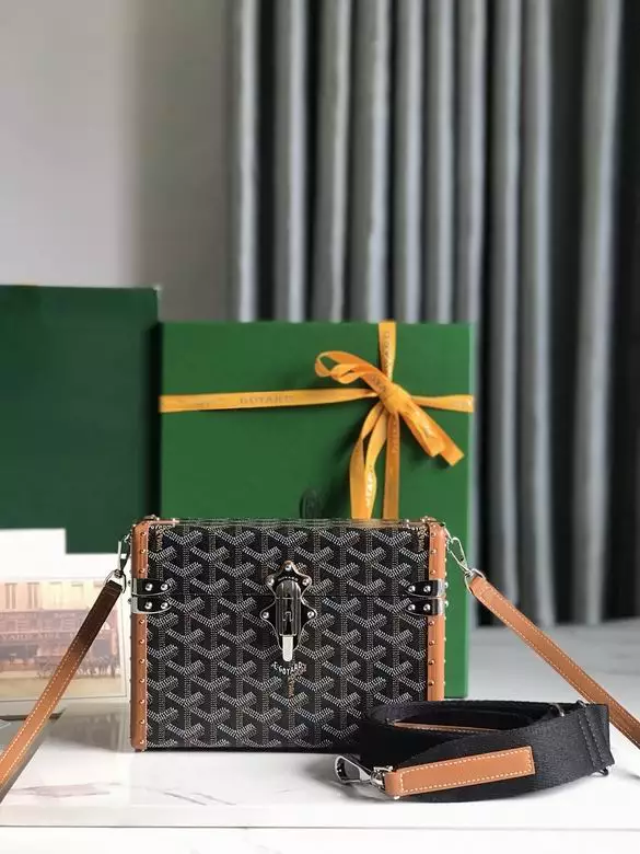 Goyard Cassette Trunk Bag - Repbags.ru - Image 3