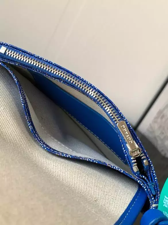 Goyard Plumet Pocket Wallet - Repbags.ru - Image 9