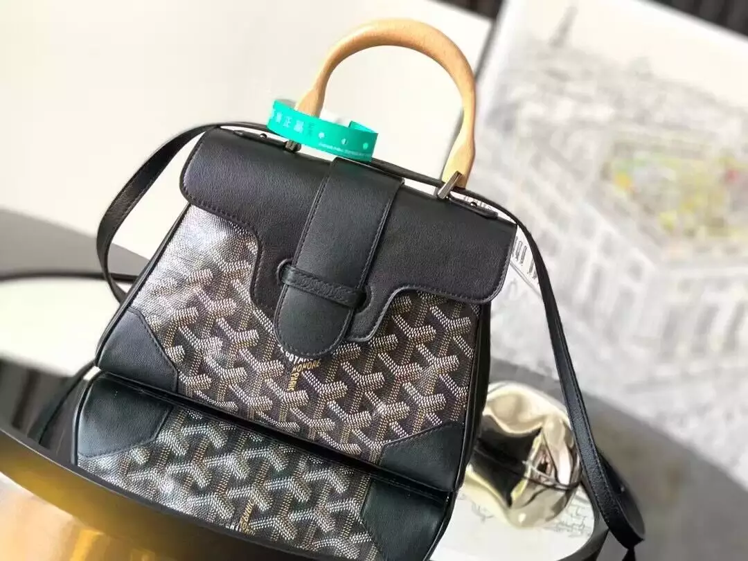 Goyard Saigon Souple Mini Bag - Repbags.ru - Image 3