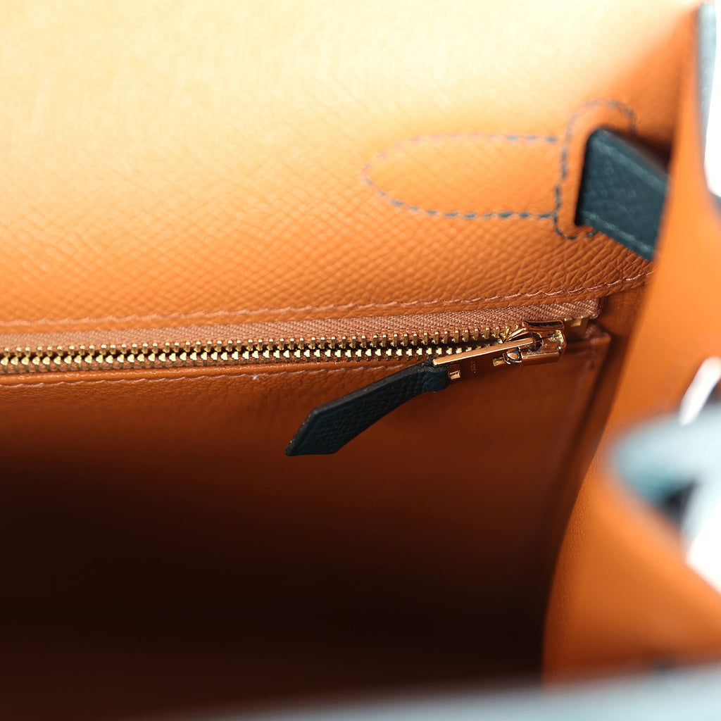 Hermes Kelly Sellier 28 Casaque Vert Cypres and Vert Bosphore Epsom Gold Hardware - Image 9
