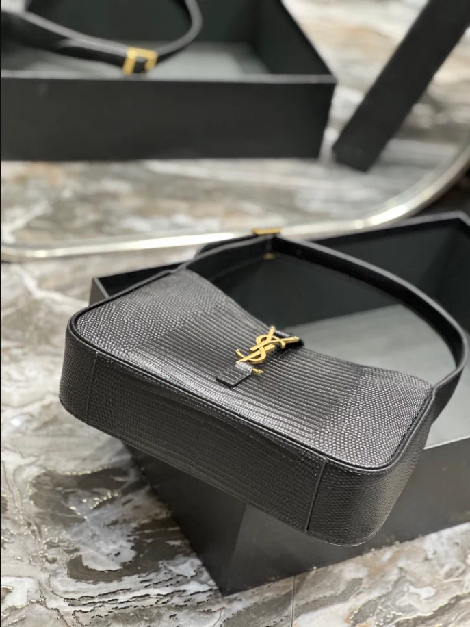 LE 5 à 7 in Lizard Skin Hobo Bag - Image 5