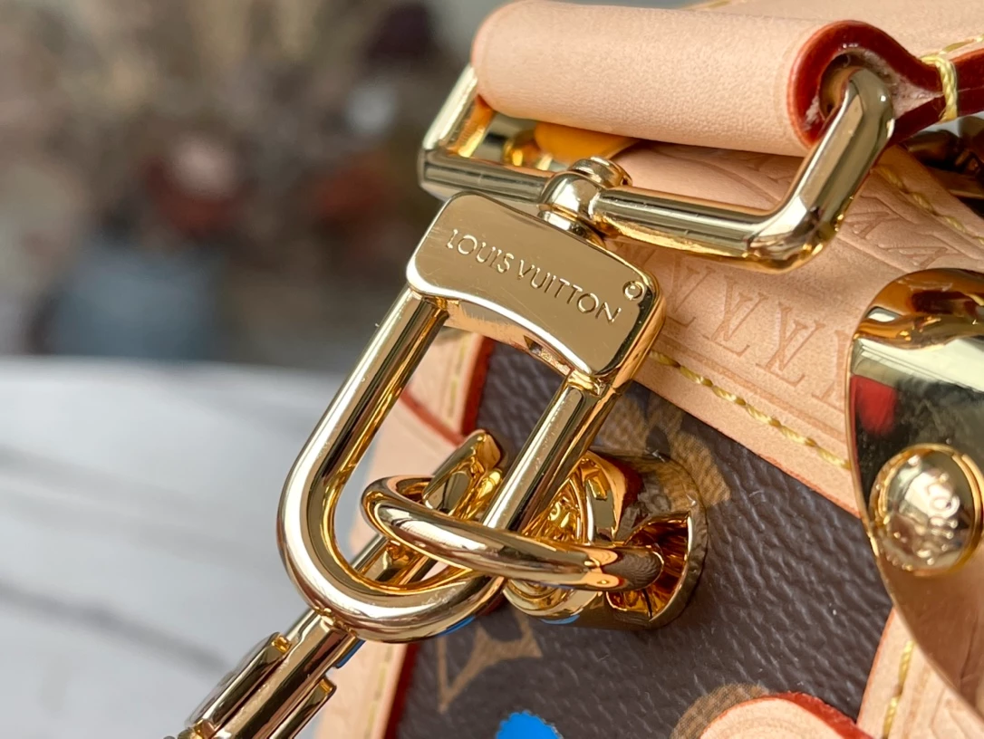 LV x YK Side Trunk Monogram Canvas - LB296 - Image 9