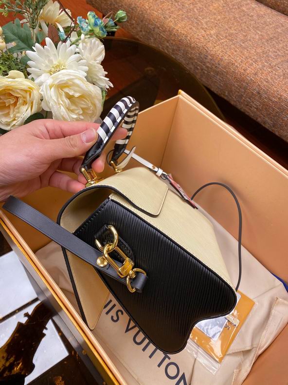 Louis Vuitton Crafty Twist MM White Black - Image 6