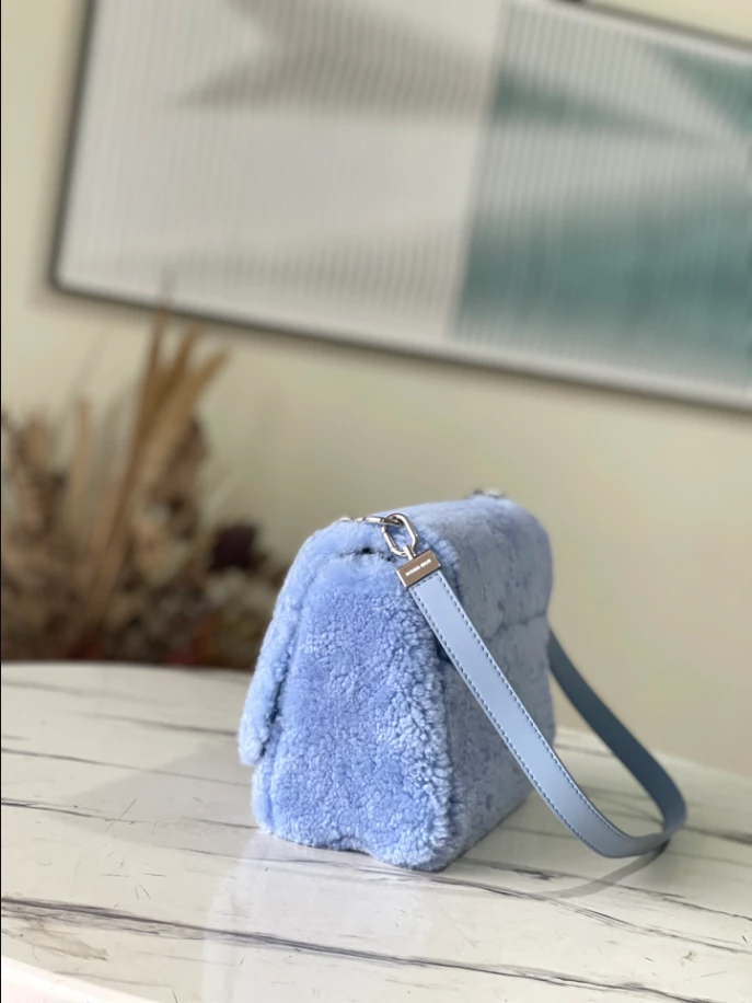 Louis Vuitton Twist MM Bag - LB262 - Image 10