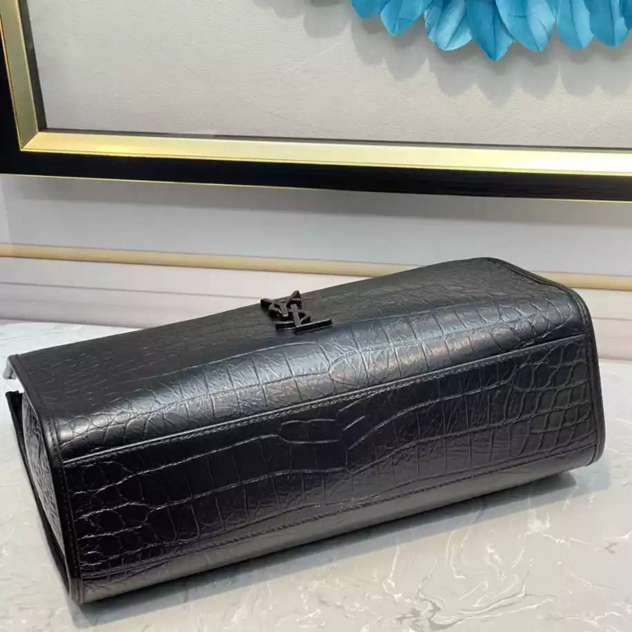 Niki Medium Shopping Bag in Crocodile-Embossed Leather - Image 7