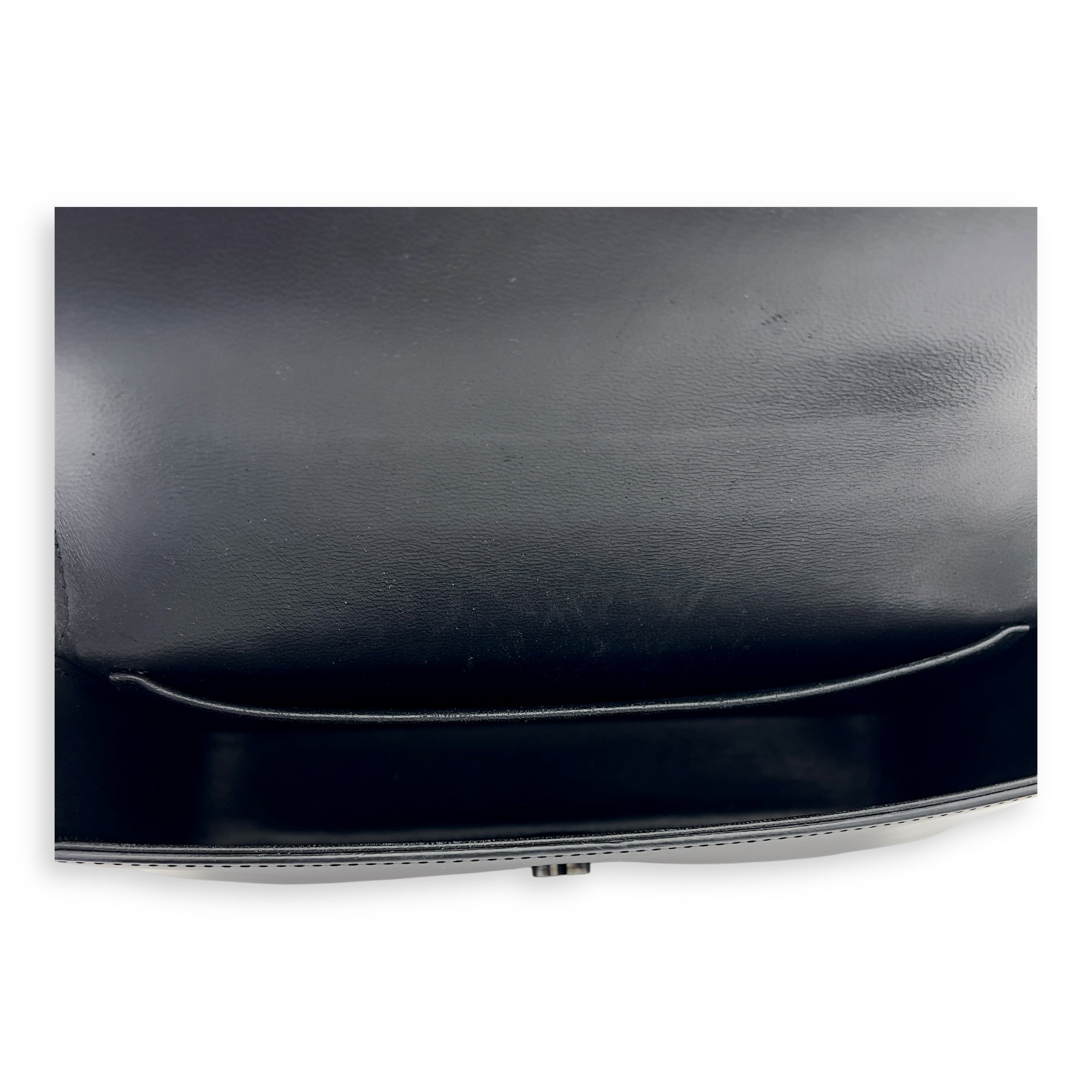 Triomphe Shoulder Bag Black in Calfskin, Lacquered Metal hardware - Image 7