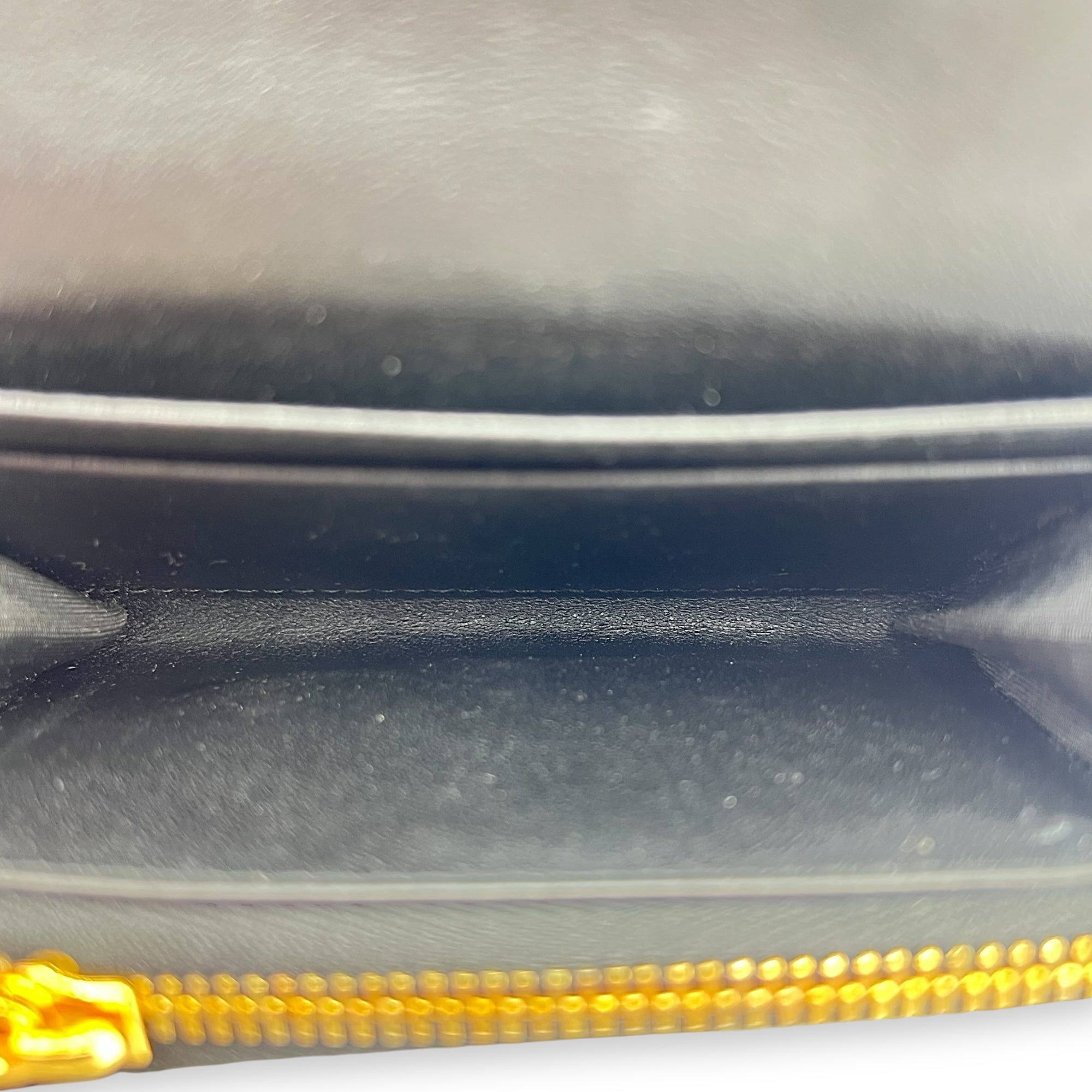 Cannage Card Holder Black in Calfskin, Gold hardware - Image 7