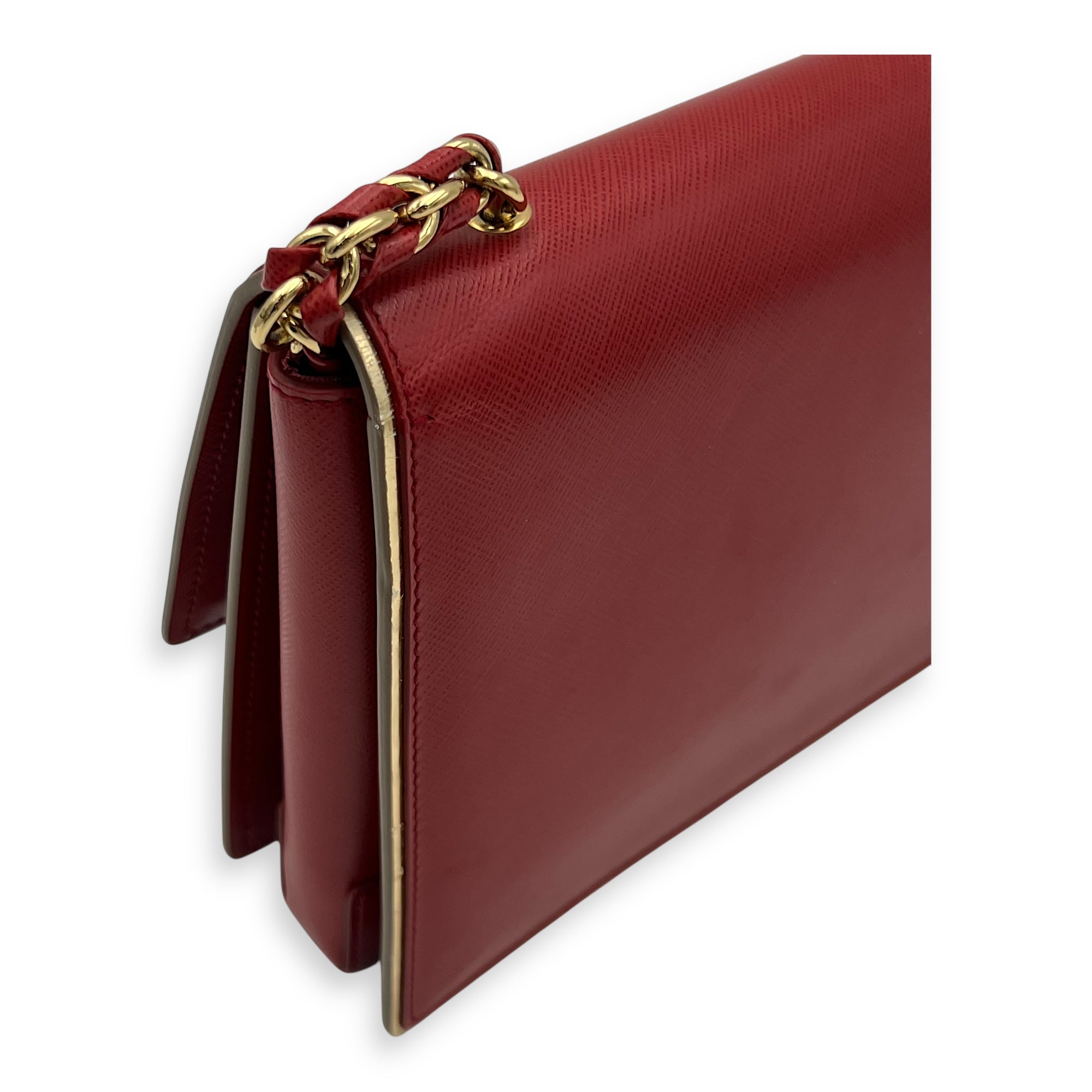 Vara Bow Red Shoulder Bag in Calfskin, Gold hardware - Image 10