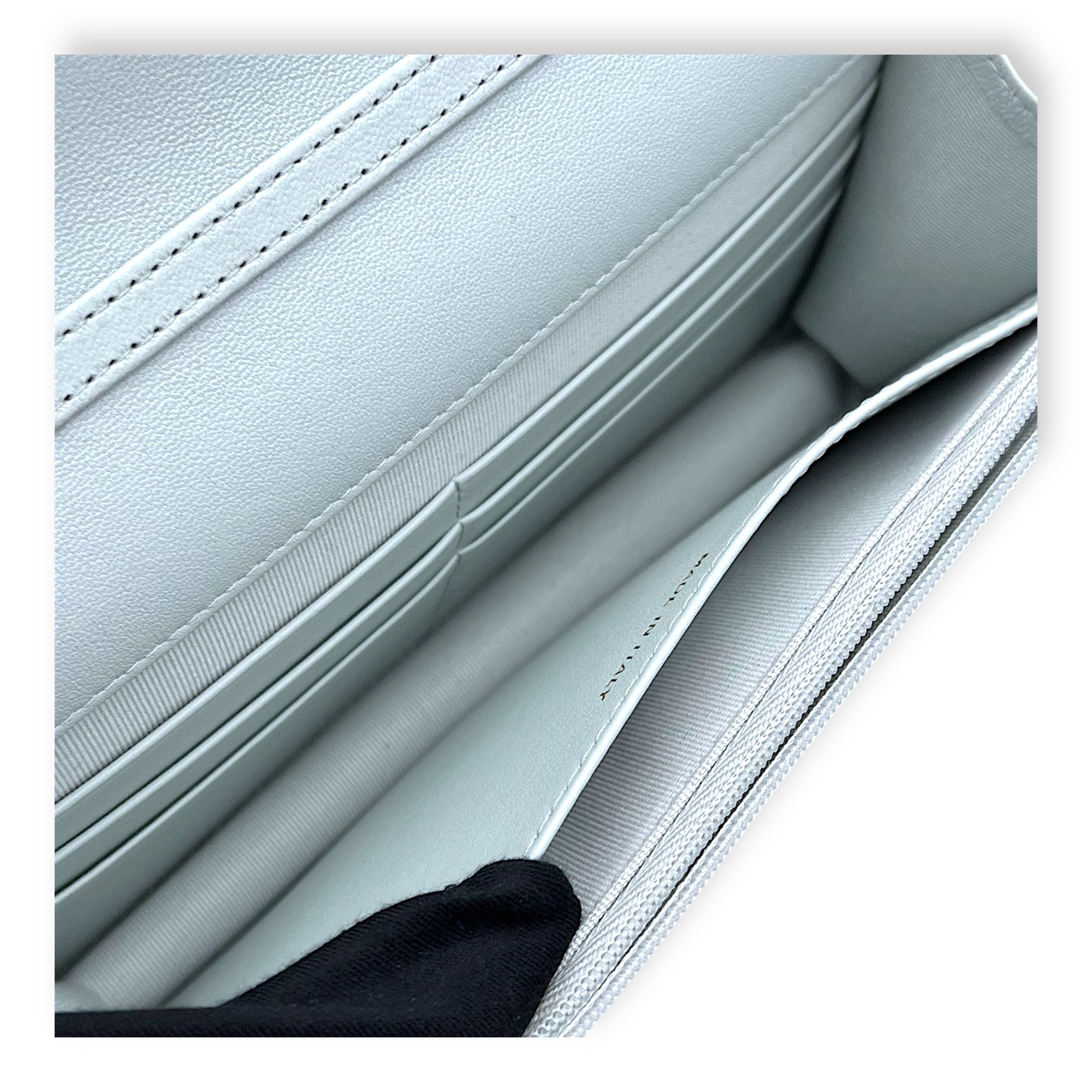 CC Wallet On Chain Blue in Lambskin, Gold hardware - Image 12