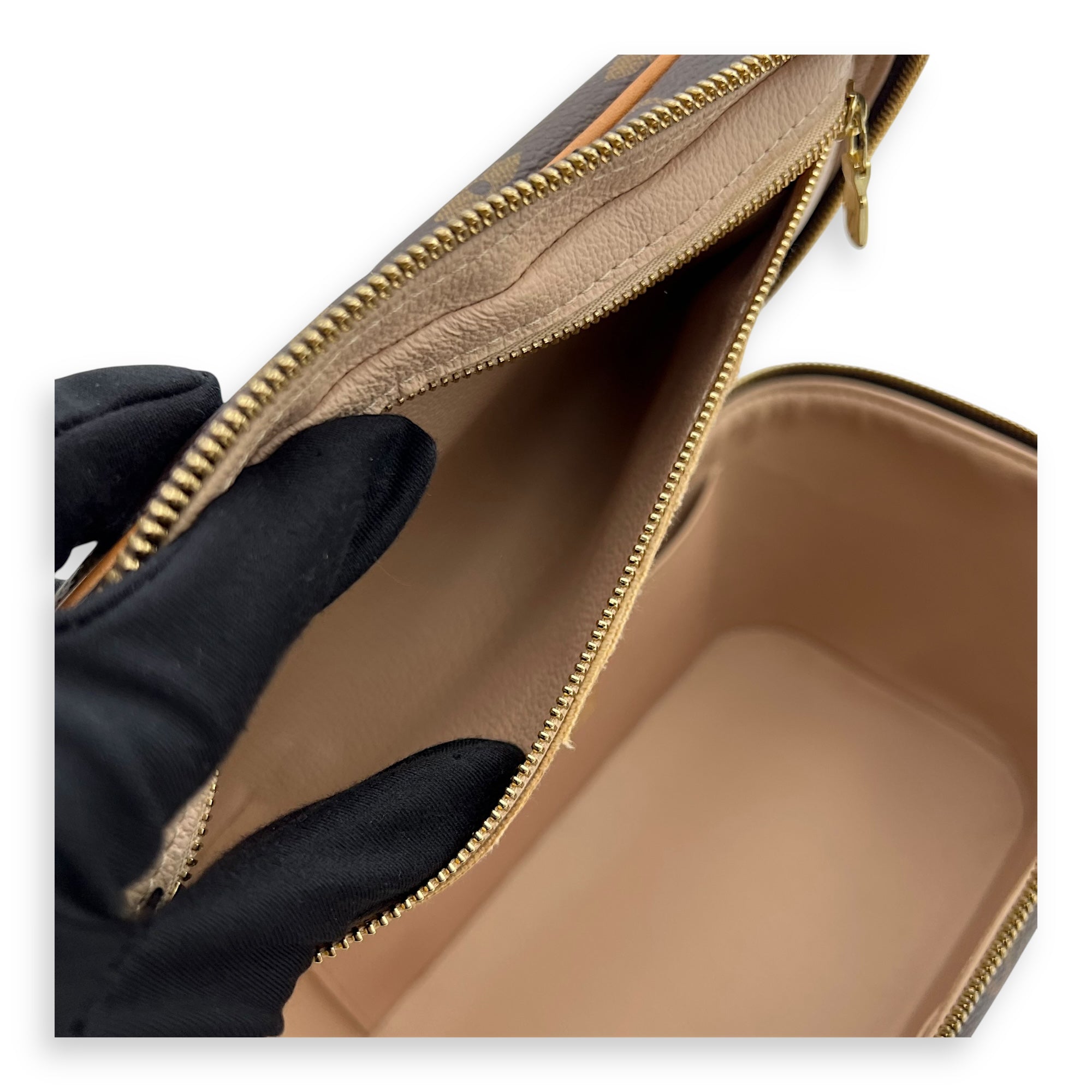 Nice BB Brown Vanity Bag in Monogram Coated Canvas, Gold hardware - Image 12