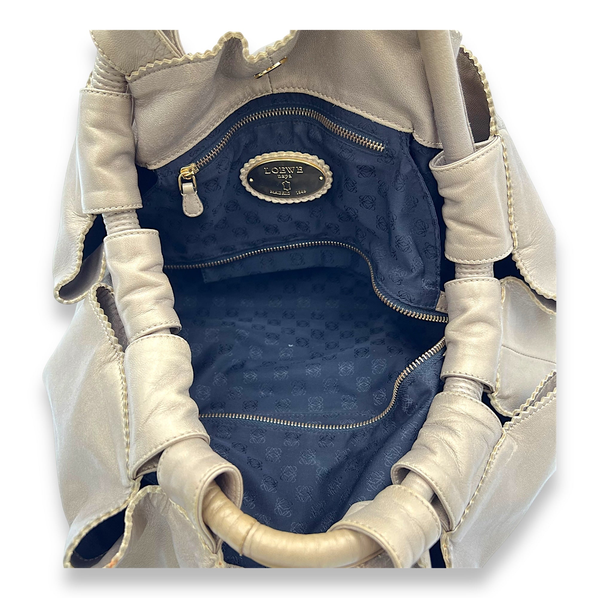 Aire Beige Top Handle Bag in Nappa Leather, Gold hardware - Image 7