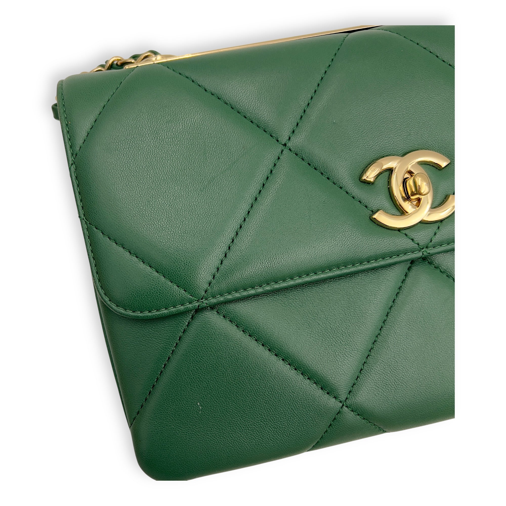 Trendy CC Black Top Handle Bag in Calfskin, Gold hardware - Image 15