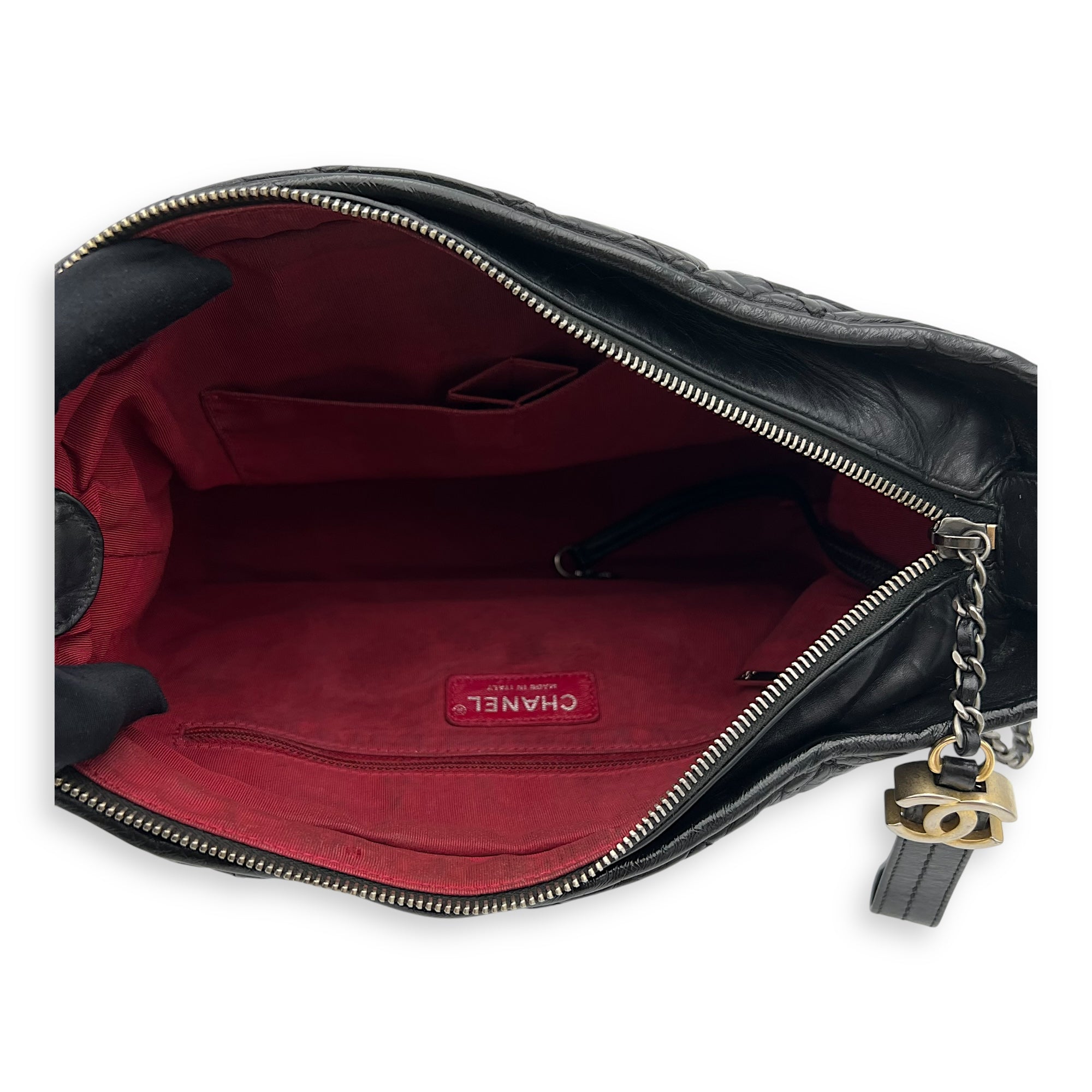 Gabrielle Medium Black Shoulder Bag in Calfskin, Mixed hardware - Image 7