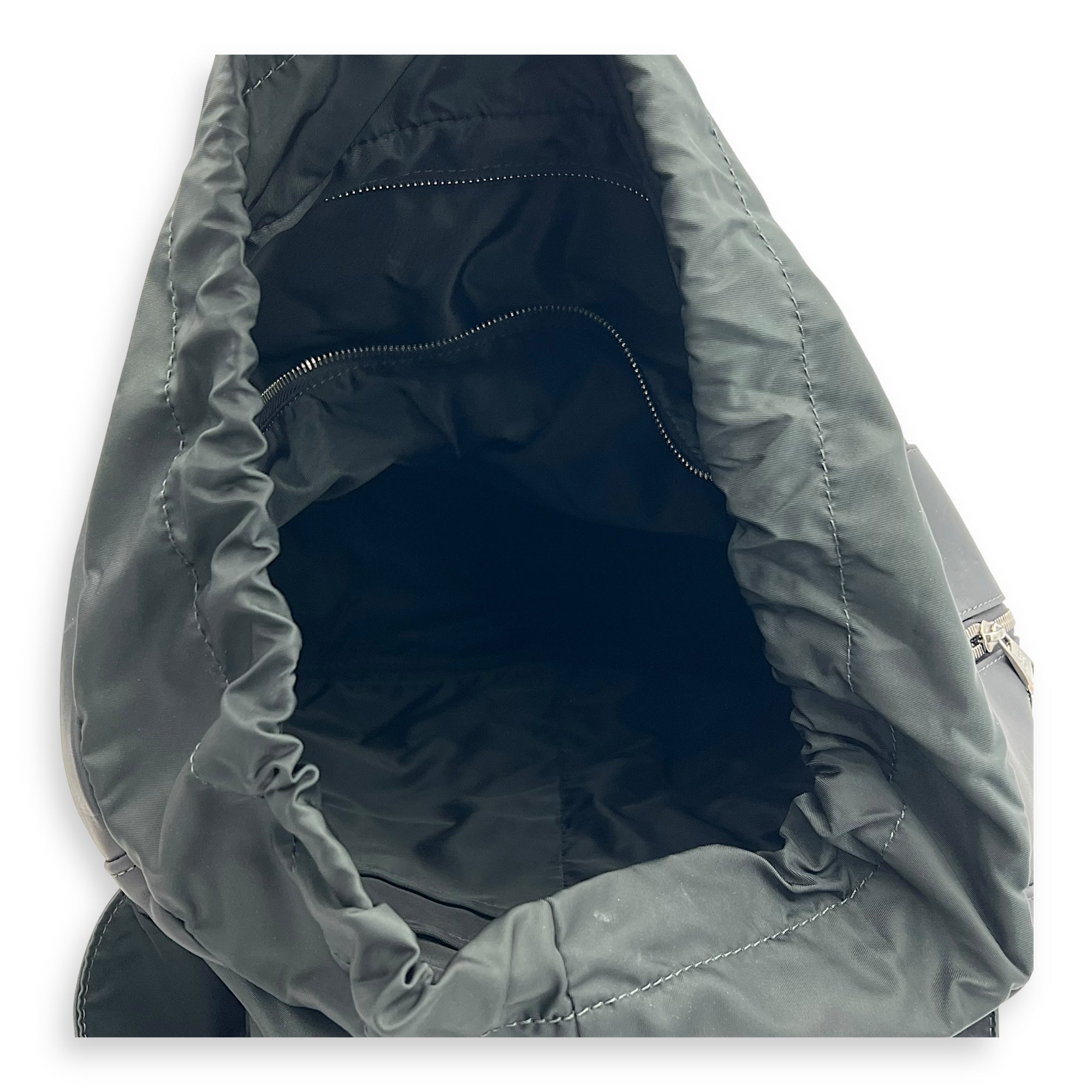 V-Line Pulse Grey Backpack in Calfskin, Silver hardware - Image 7