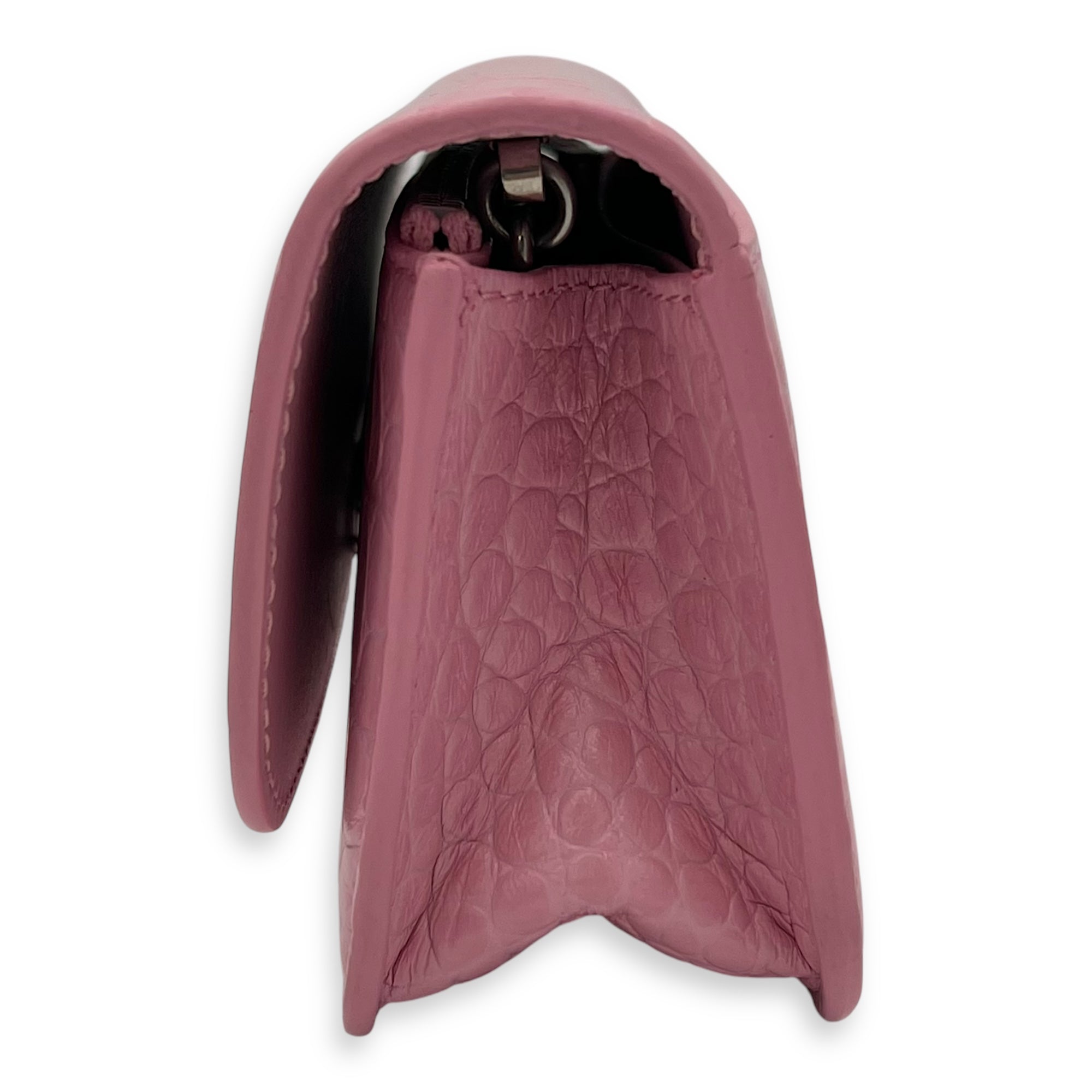 Gossip Wallet On Chain Pink in Crocodile Embossed Calfskin, Silver hardware - Image 4