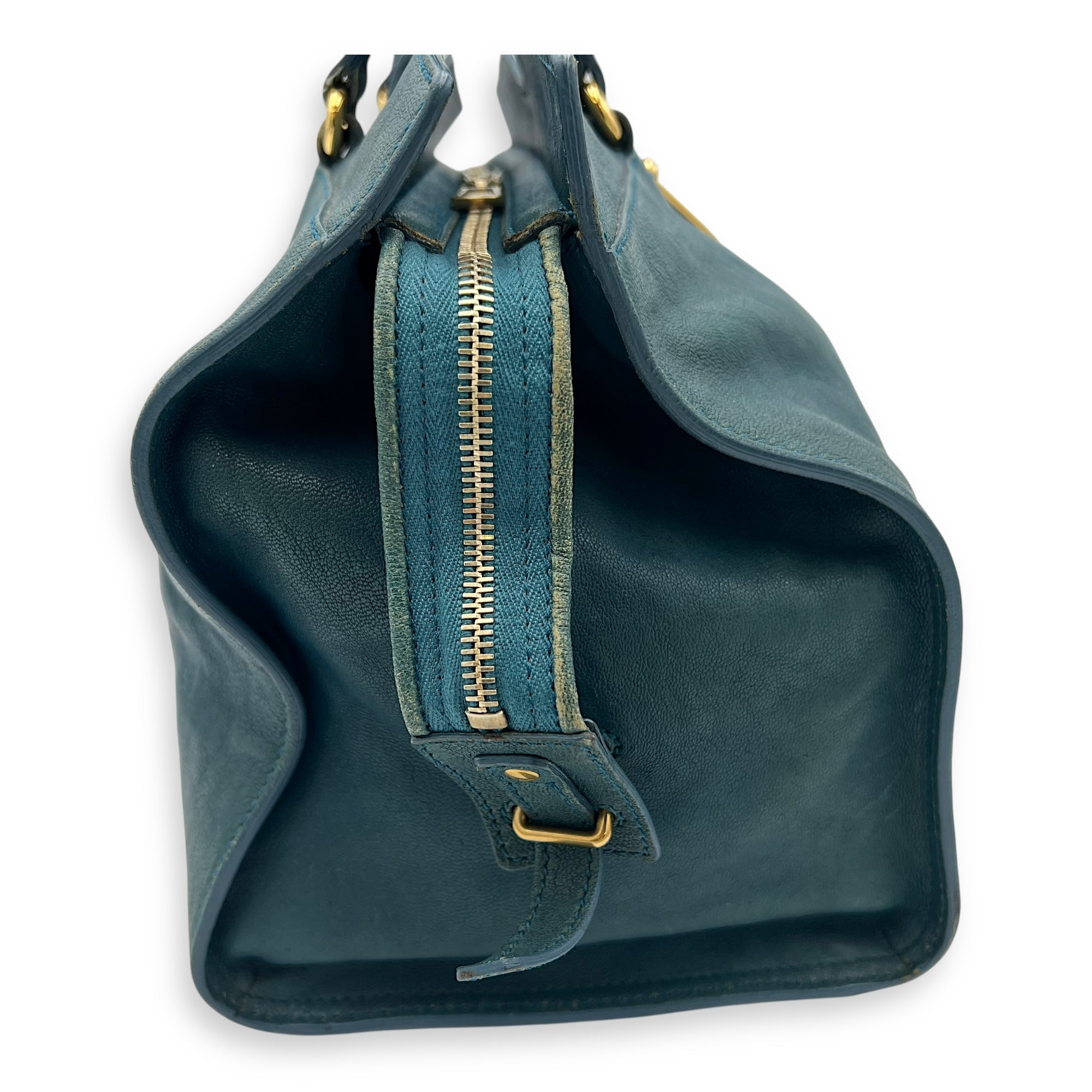 Cabas Chyc Sac Ligne Y Top handle bag in Calfskin, Gold Hardware - Image 9