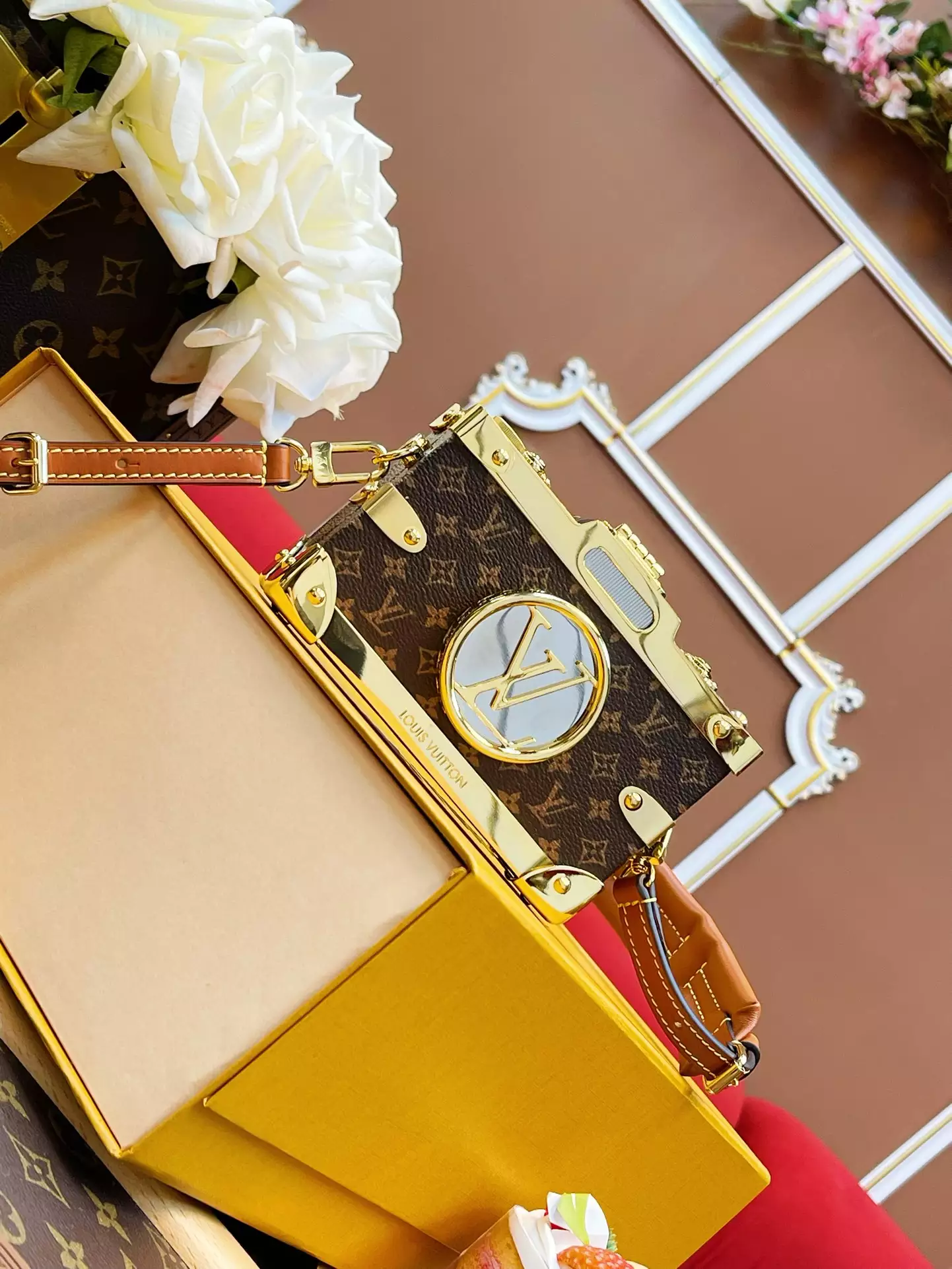 Pic Trunk Monogram Canvas Calf Leather Case - Repbags.ru - Image 3