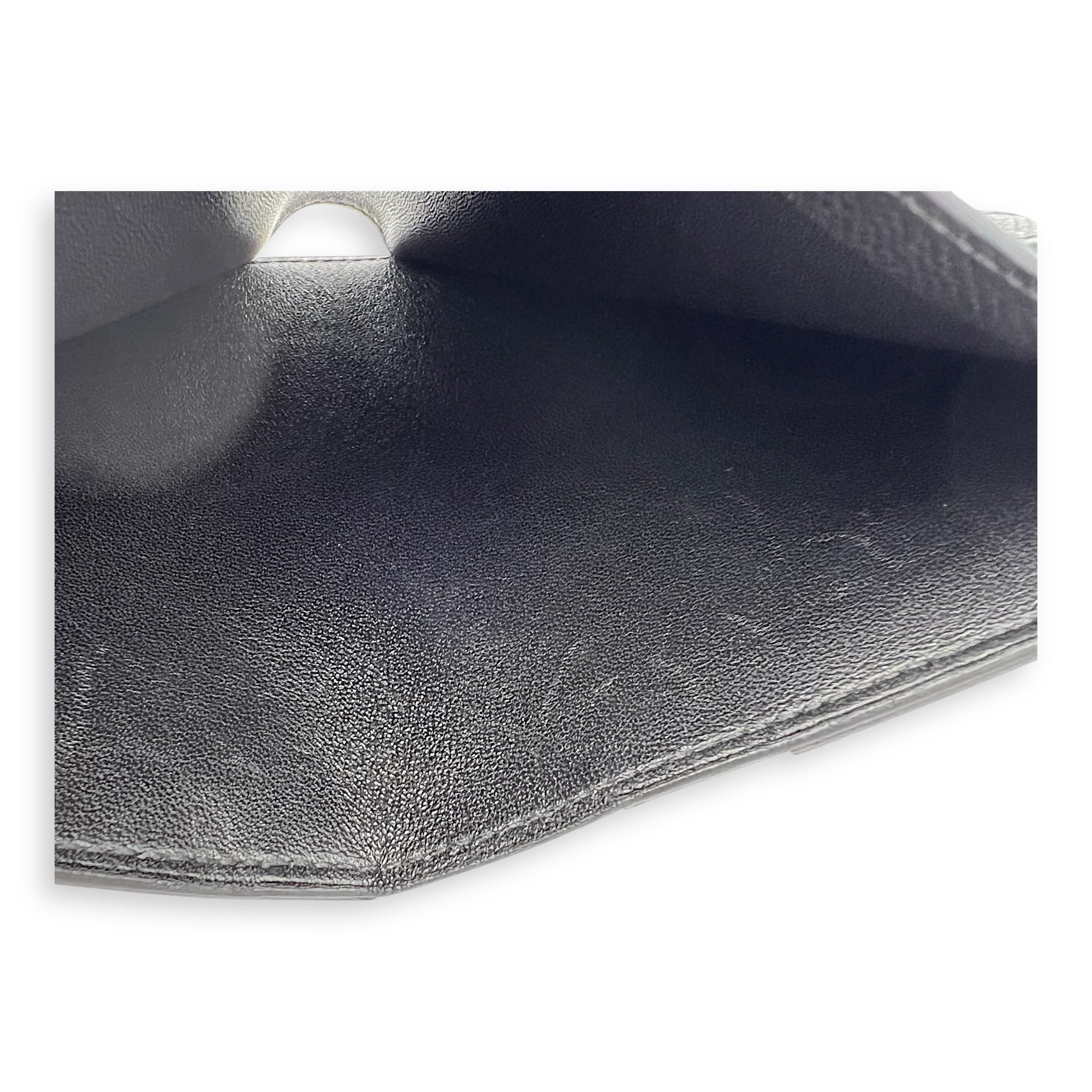 Bearn Black in Epsom, Palladium hardware - Image 10