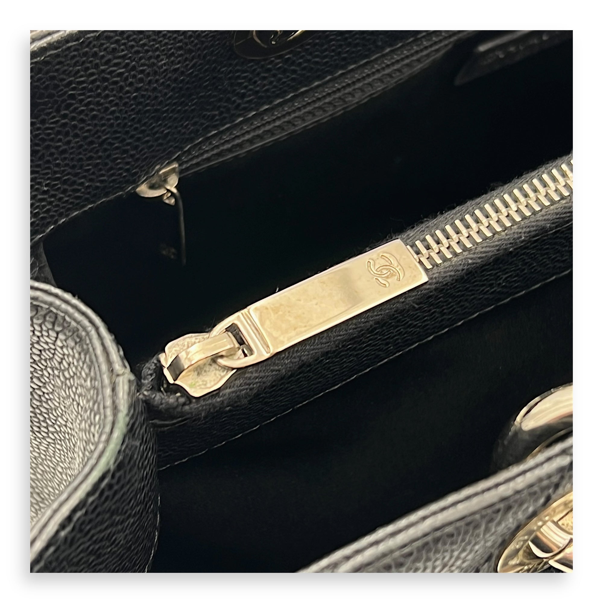 GST Tote Bag Black in Caviar Leather, Silver hardware - Image 12