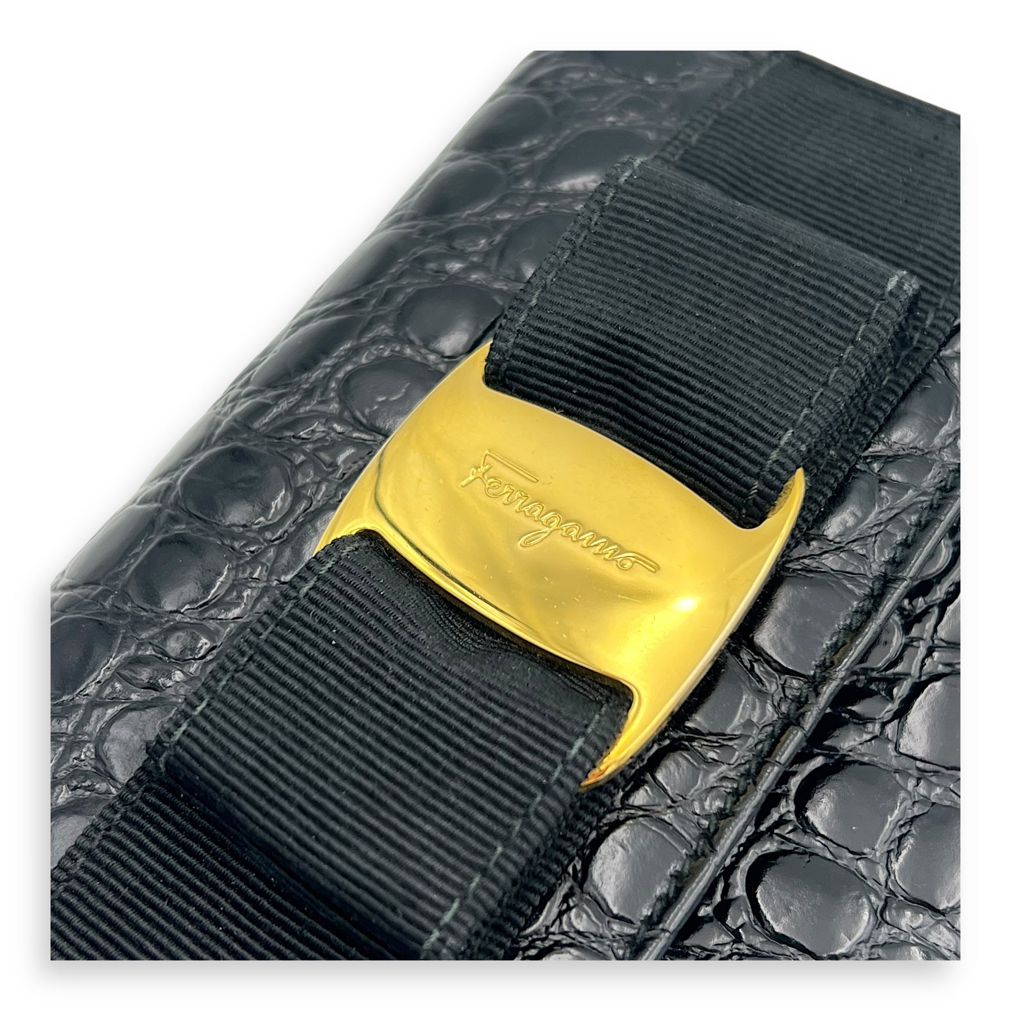 Vara Bow Shoulder Bag Black in Crocodile Leather, Gold hardware - Image 10