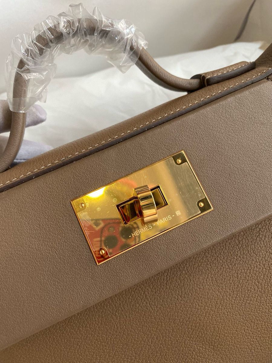 Hermes 24/24 Mini 21 Handmade Bag in Beige Weimar Evercolor Leather - Image 4