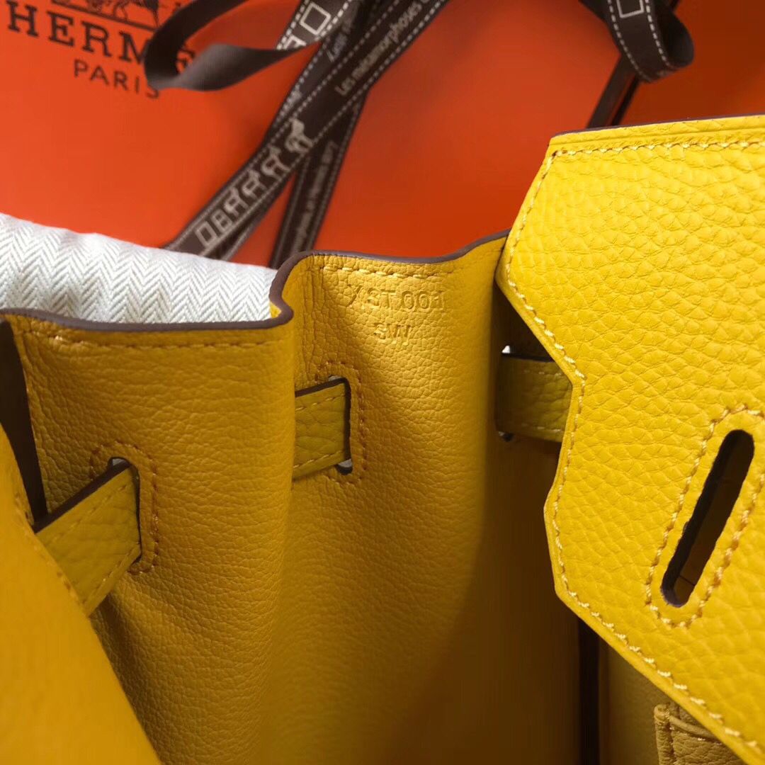 Hermes Birkin 30cm Bag In Yellow Clemence Leather GHW - Image 7
