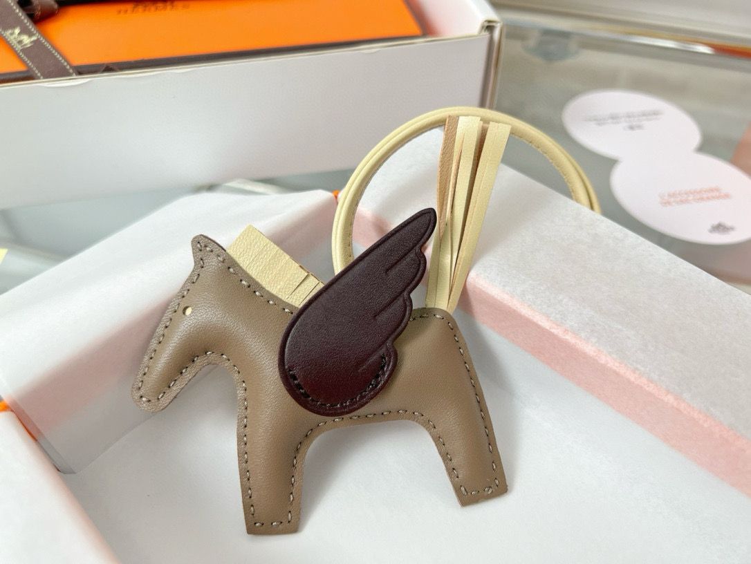 Hermes Rodeo Pegase PM Bag Charm in Taupe/Jaune Milton/Rouge Sellier Lambskin - Image 4