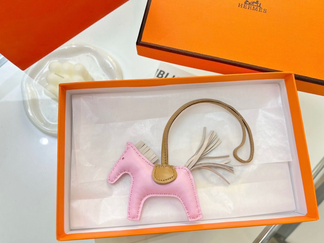 Hermes Rodeo PM Bag Charm in Pink/Chai/Craie Lambskin - Image 3