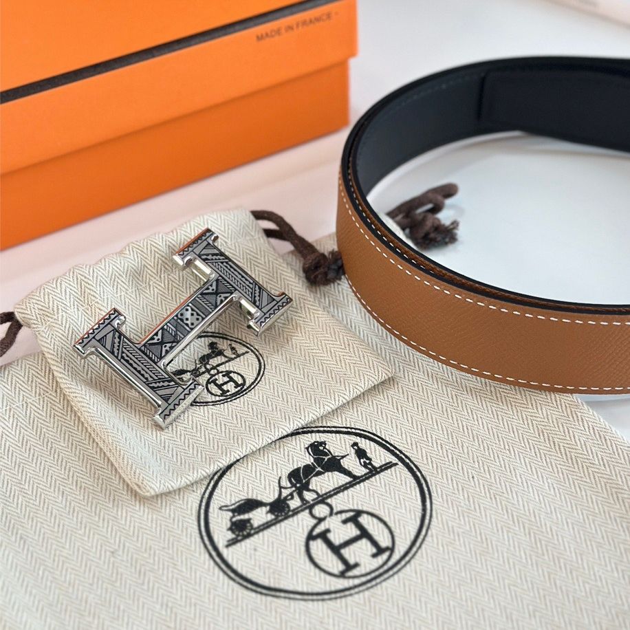 Hermes H Touareg Reversible Belt 32MM in Gold Epsom Leather - Image 4