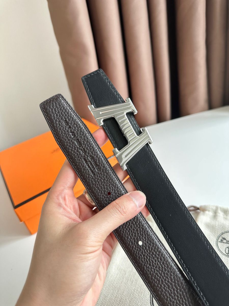 Hermes H Take Off Reversible Belt 32MM in Chocolate Clemence Leather - Image 7