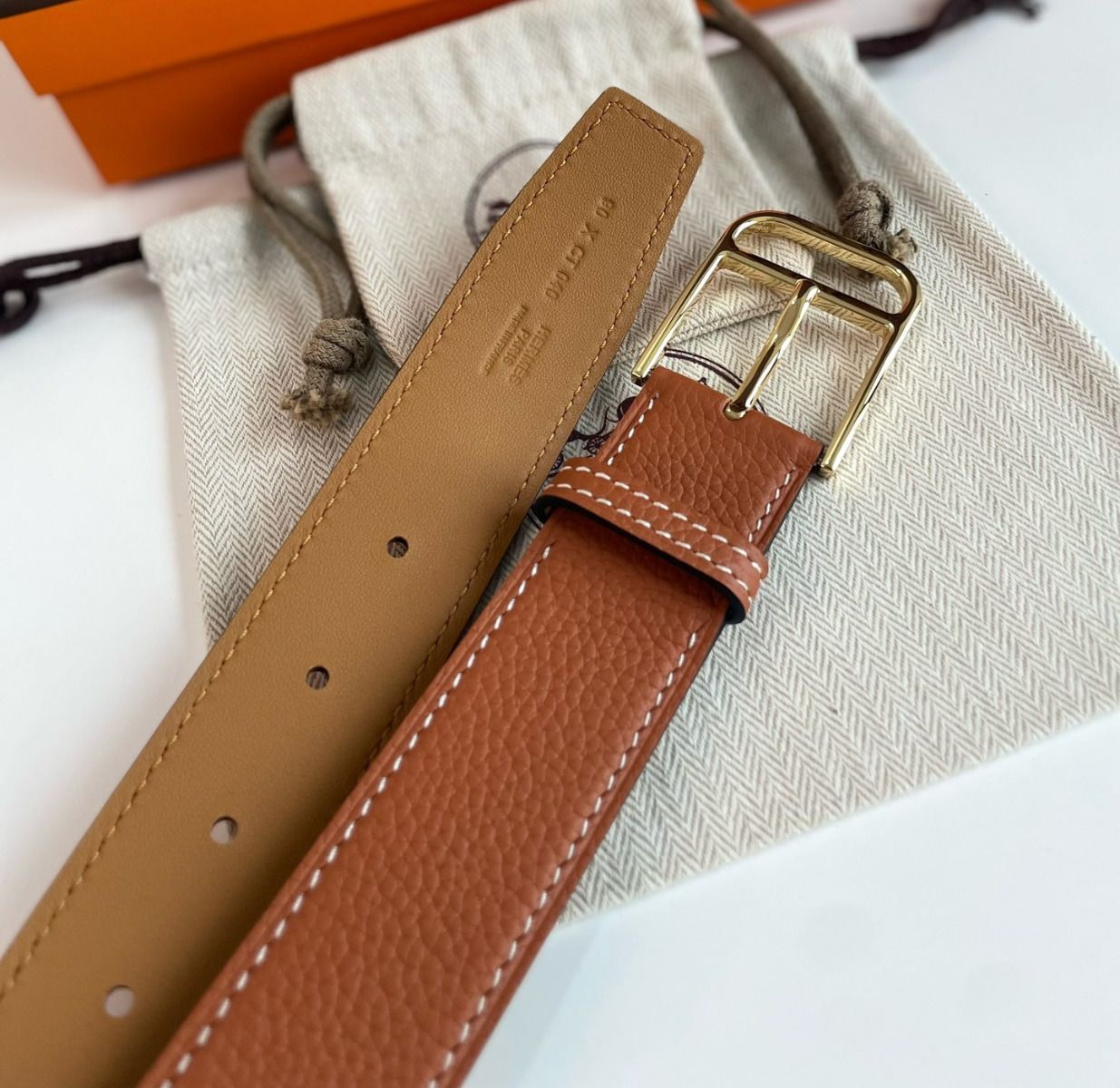 Hermes Romain 35MM Belt in Gold Clemence Leather - Image 5