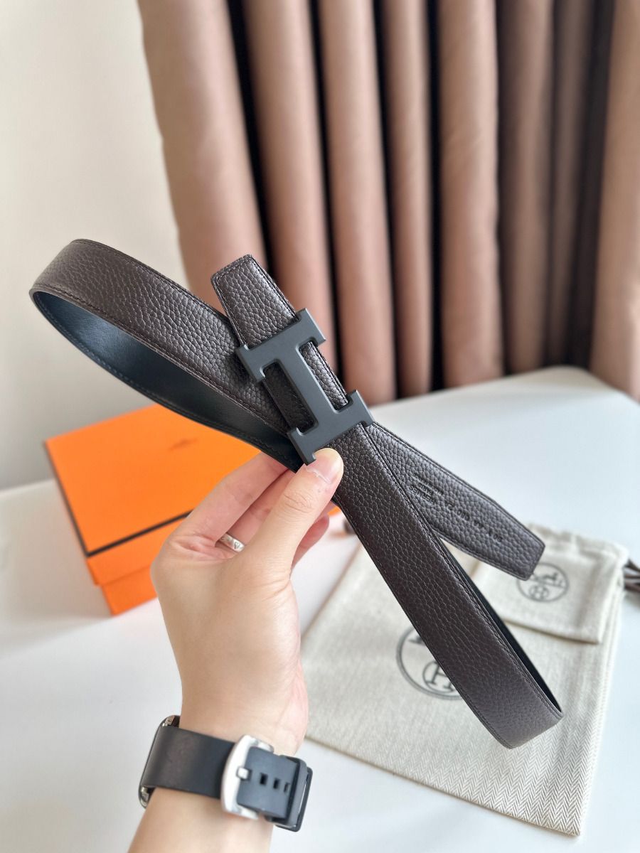 Hermes H Reversible 32MM Belt with Matte Buckle in Chocolate Clemence Leather - Image 3