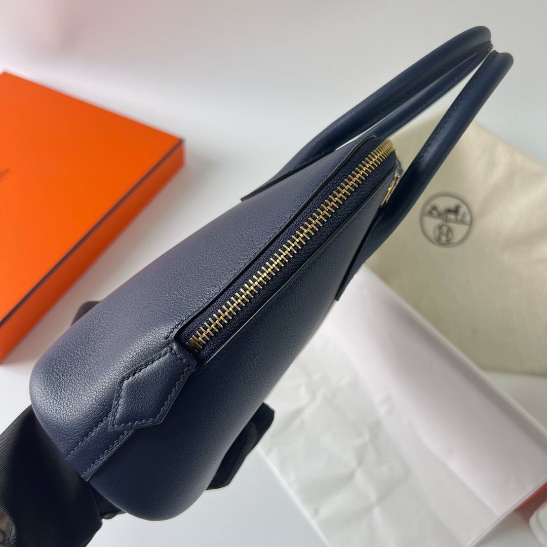 Hermes Bolide 1923 25 Handmade Bag In Blue Saphir Evercolor Calfskin - Image 4