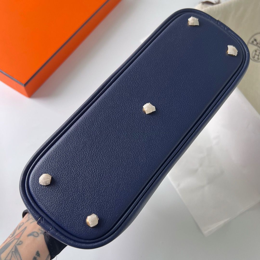 Hermes Bolide 1923 25 Handmade Bag In Blue Saphir Evercolor Calfskin - Image 6