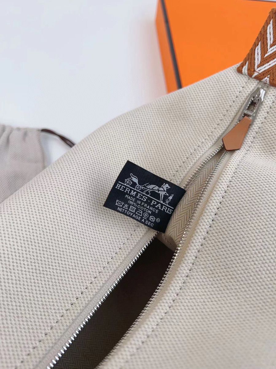 Hermes Bride-a-Brac Large Case in Ecru Canvas with Brown Zigzag Motifs - Image 7